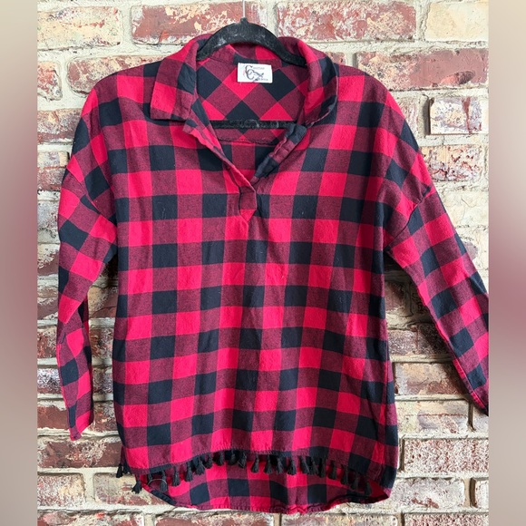 Christian Caliendo Tops - Christian Caliendo Red & Black Buffalo Plaid Tassel Hem Top Size Medium